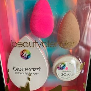 New in box Beauty Blender set